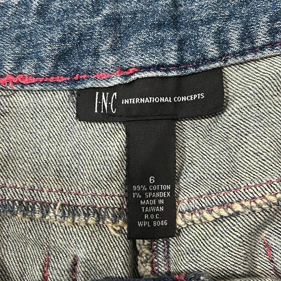 INC International Concepts Flare Pink Stitch Denim Jeans. Size 6. Cotton/spandex - Picture 4 of 6